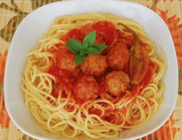 Pasta com Almondegas